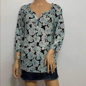 Apto 9  woman’s Blouse.